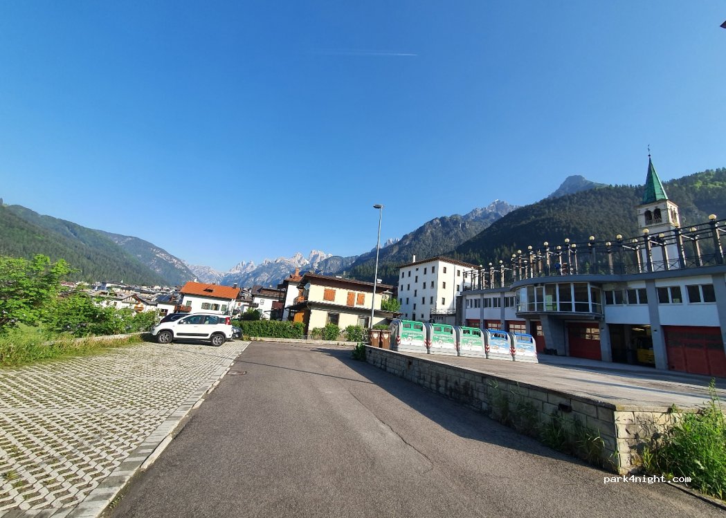 (32041) Auronzo di Cadore - 19 Via Trieste — foto