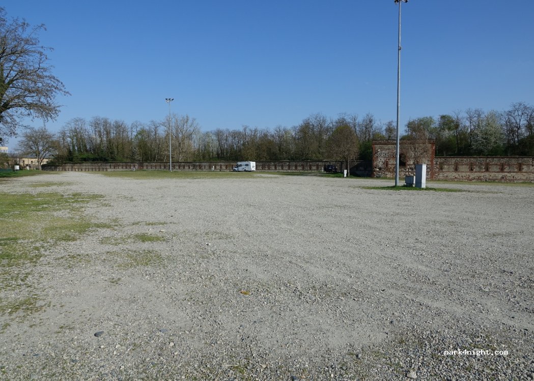 (15033) Casale Monferrato - Piazza d'Armi — foto