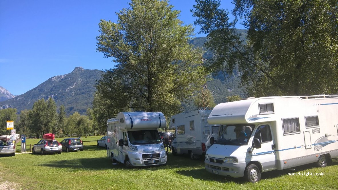 (33010) Villa Turchini - 12 Via Interneppo — foto