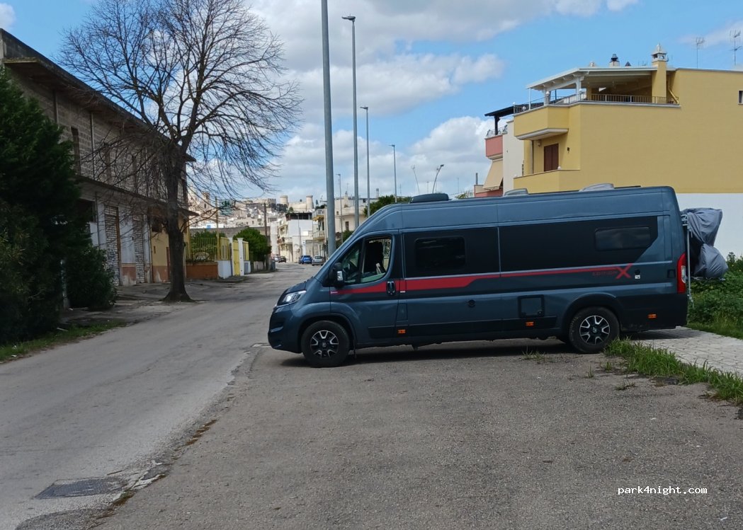 (72024) Oria - 24 Viale Grande Europa — foto