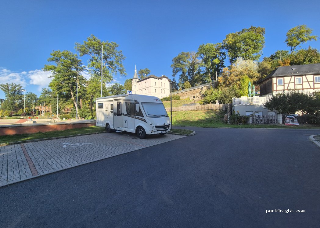 (350 02) Cheb - Koželužská — foto 4