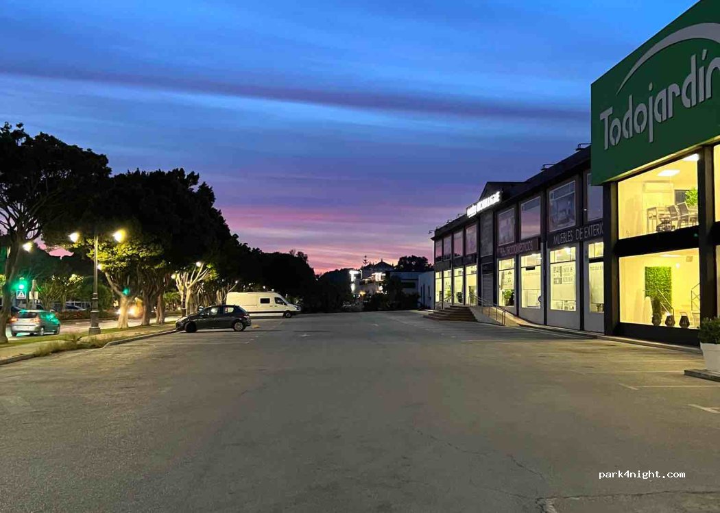 (29680) Estepona - 12 Avenida Litoral — foto 2
