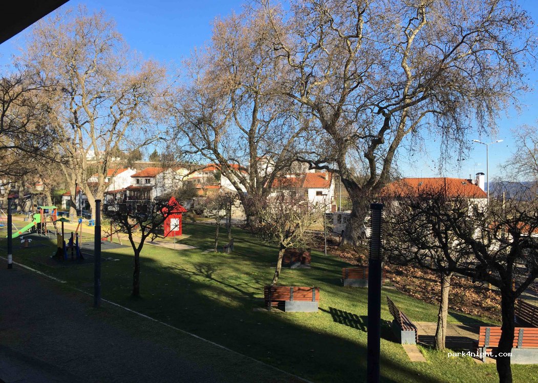 (5130) São João da Pesqueira - Largo das Devesas — foto 3
