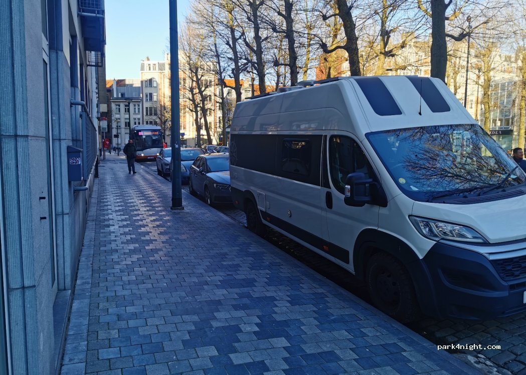 (1000) Brussel - 13 Nieuwe Graanmarkt — foto 2
