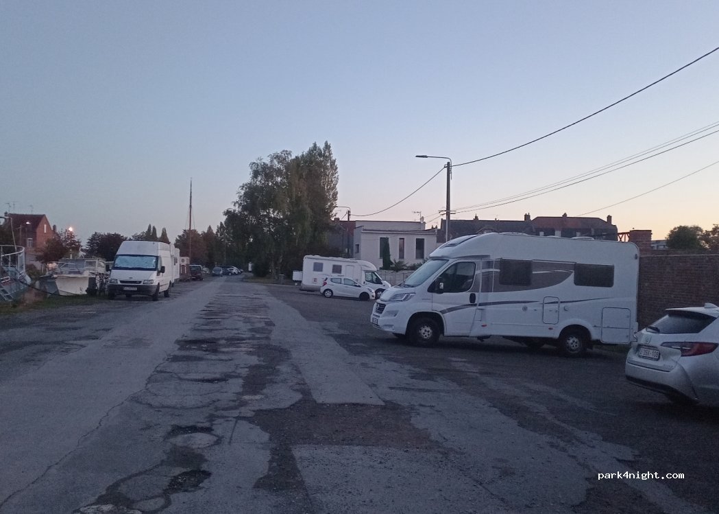 (59400) Cambrai - 6 Quai de Selles — foto 3