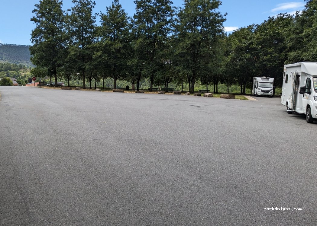 (48000) Badaroux - 18 Chemin des Deux Bouches — foto