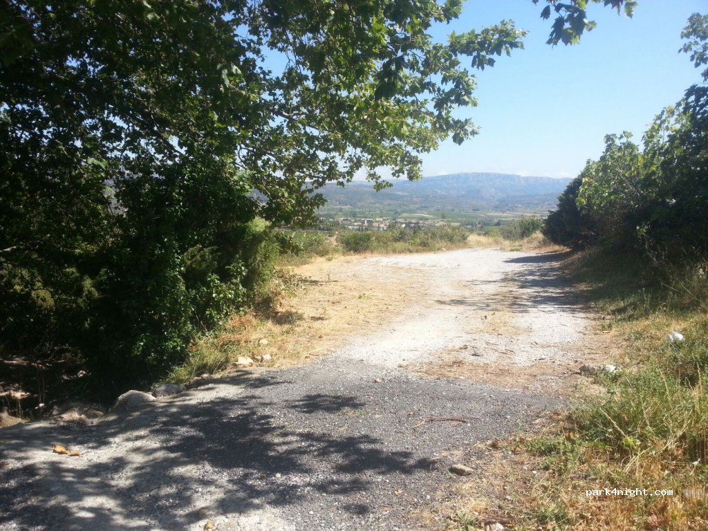(11350) Tuchan - Unnamed Road — foto