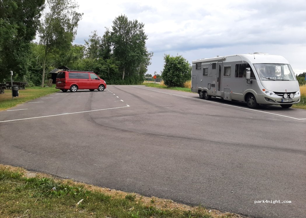 (380 74) Löttorp - 97 Landsvägen Hörlösa — foto