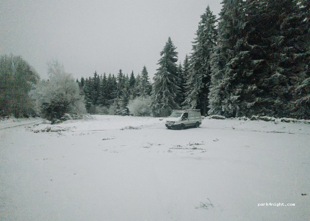 (1616) Sofia - Unnamed Road — foto