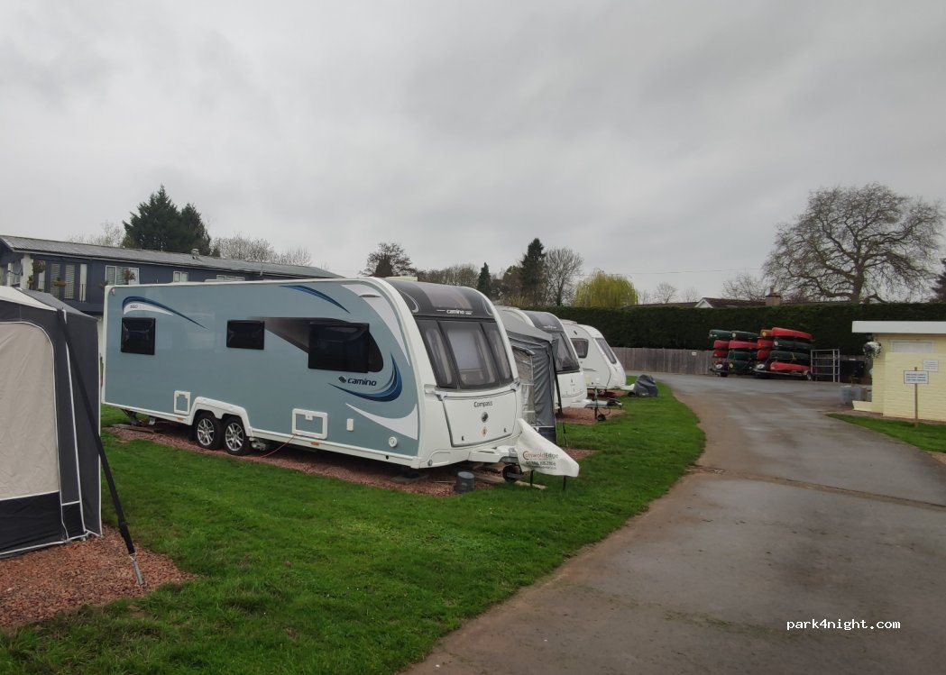 River Wye Caravan and camping park — foto 3