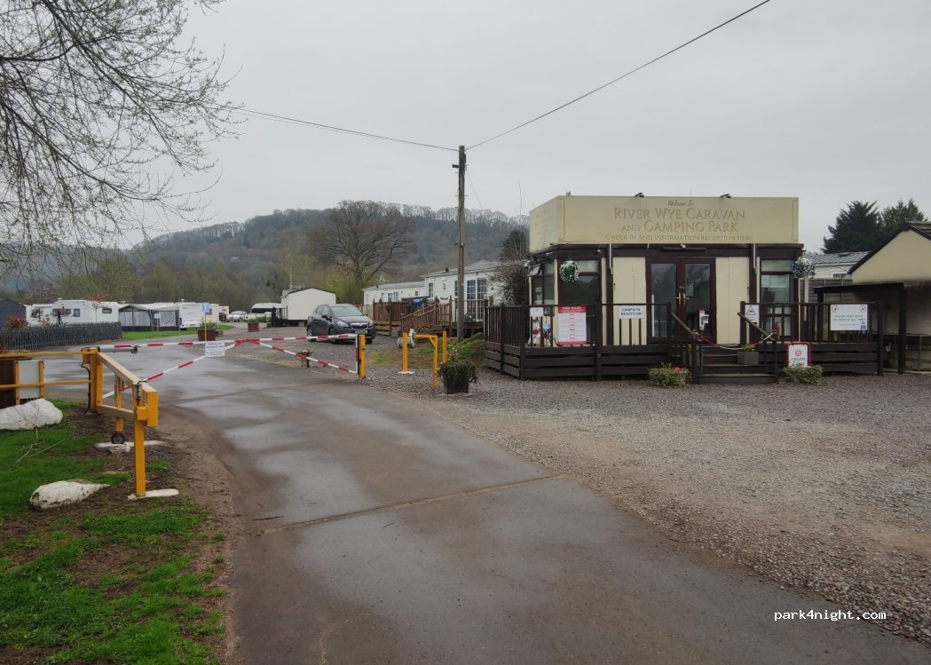 River Wye Caravan and camping park — foto 4