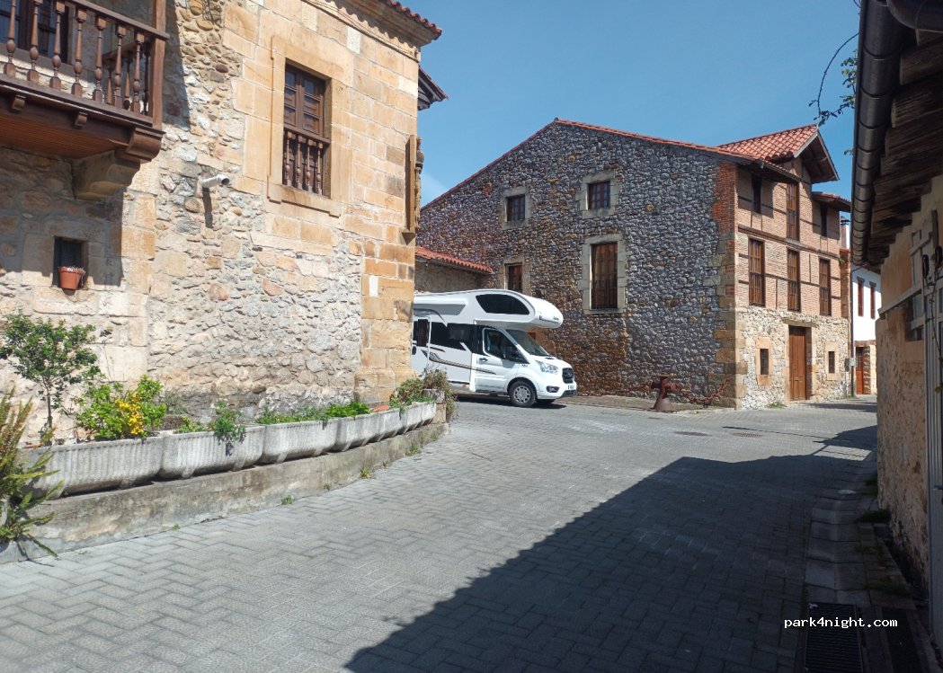 (39710) Solares - 3 Calle Estudio — foto