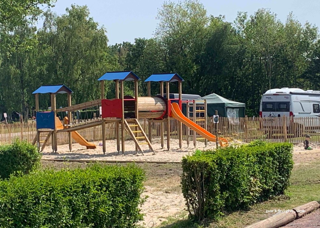 Camping Les Etangs du Plateau des Landes — foto 3