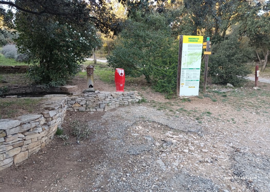 (30320) Marguerittes - Chem. du Reservoir — foto