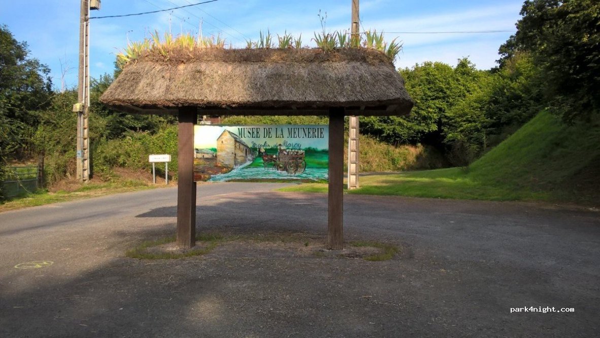(14330) Le Molay-Littry - Moulin de Marcy — foto