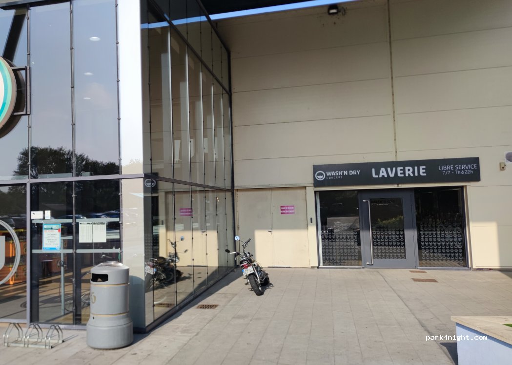 (33680) Lacanau - 27 Avenue de Bordeaux — foto 2