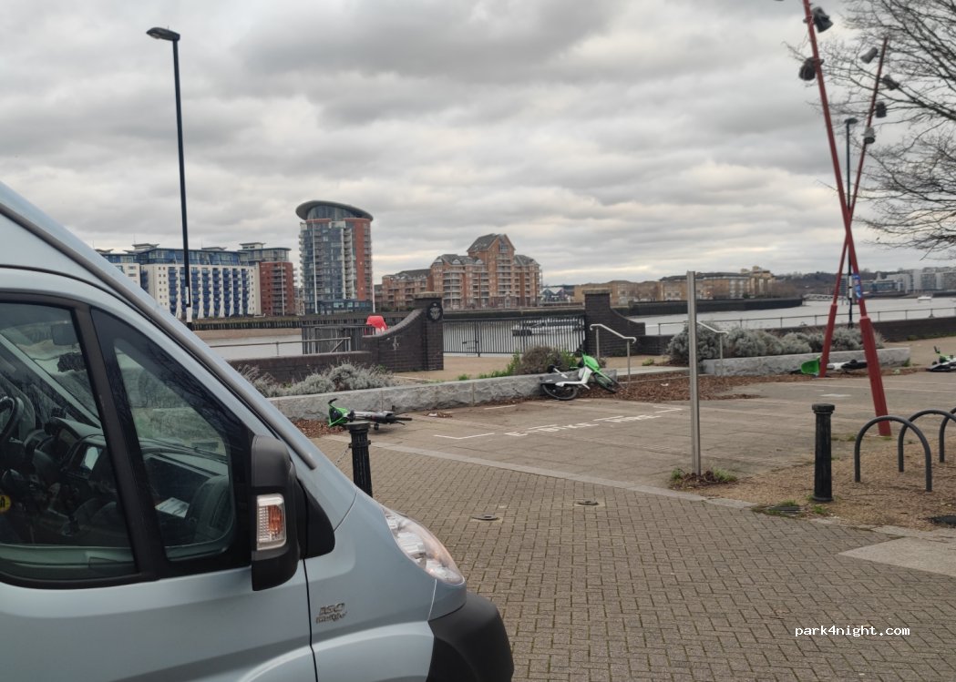 (SE16 7SZ) London - Plough Way — foto 3