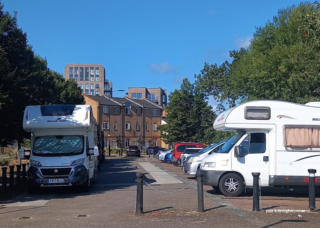 (SE16 7SZ) London - Plough Way — foto 4
