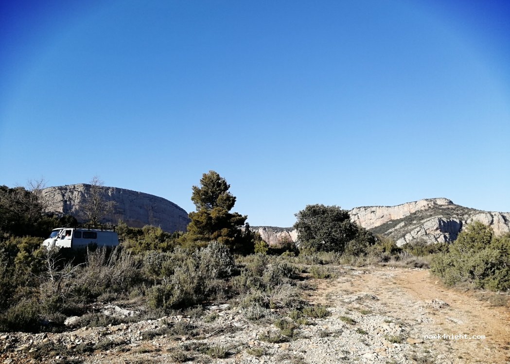 (25735) Vilanova de Meià - Unnamed Road — foto