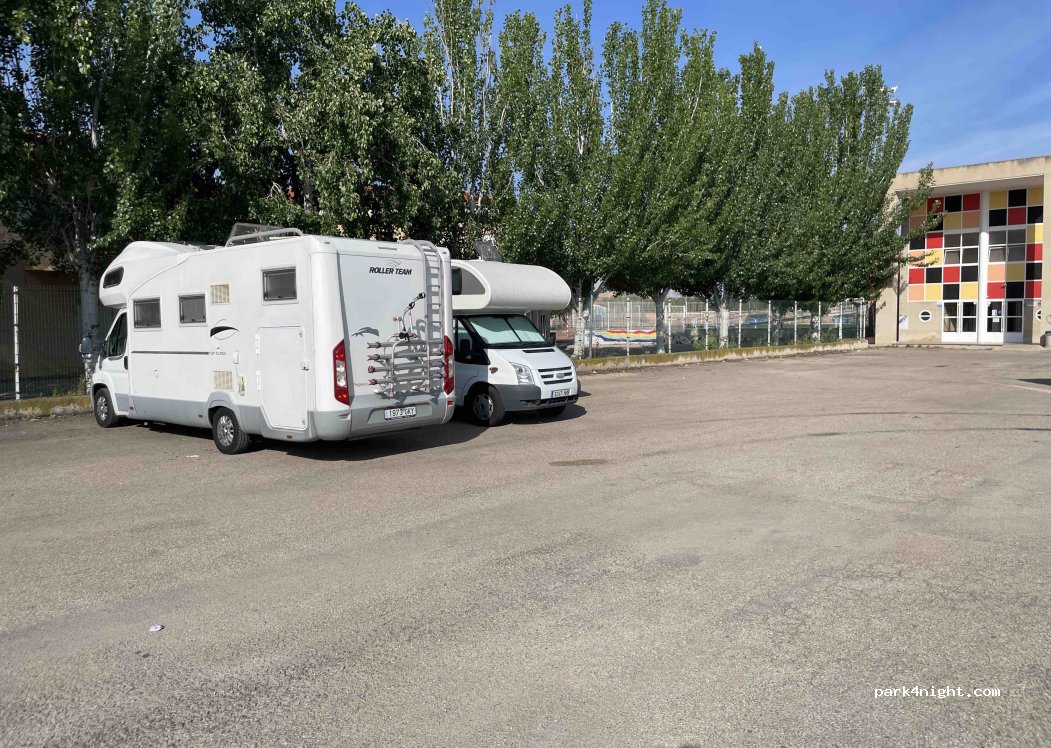 (44570) Calanda - 31 Paseo Alcañiz — foto