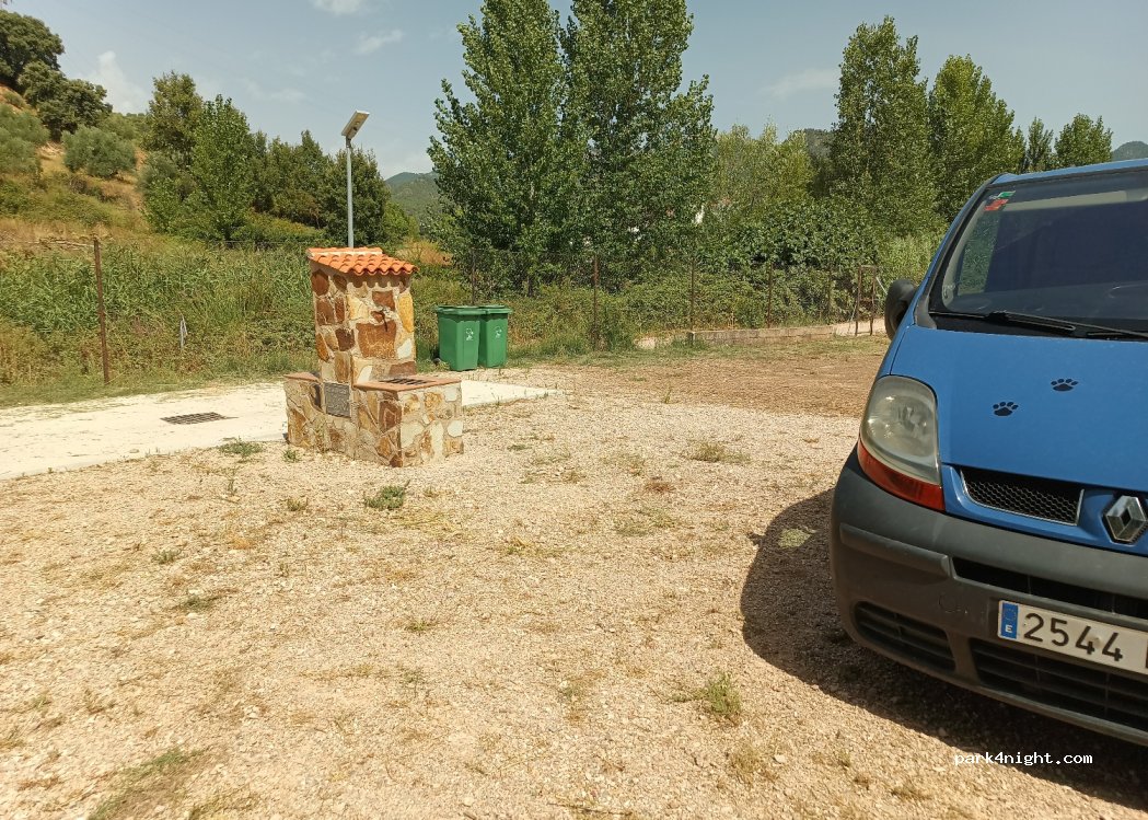 (02460) Villaverde de Guadalimar - 8 Calle Tierno Galvan — foto 4