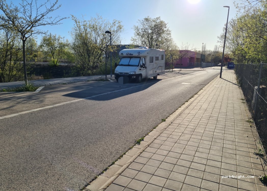(02640) Almansa - Calle Escritora Alicia Jiménez Barlett — foto 2