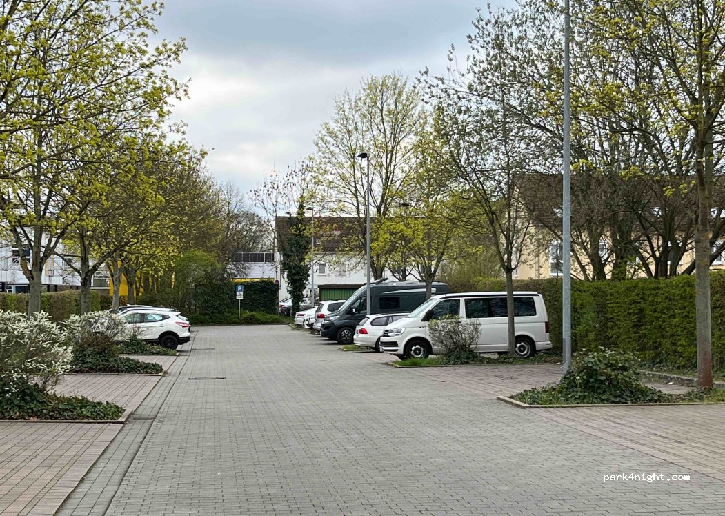 (69469) Weinheim - 28 Imolastraße — foto