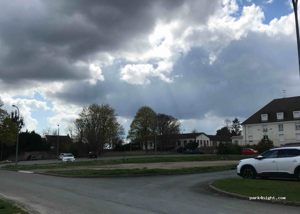 (60300) Senlis - 8 Rue des Jardiniers — foto