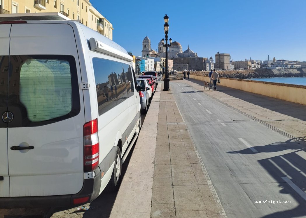 (11002) Cádiz - 22I Avenida Campo del Sur — foto