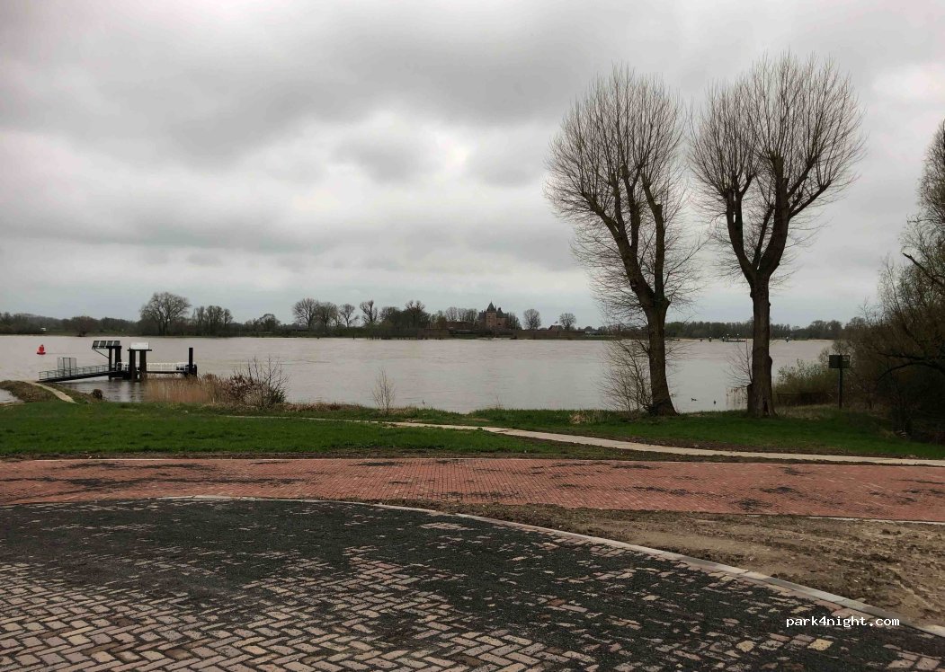 (4214) Vuren - Waaldijk — foto