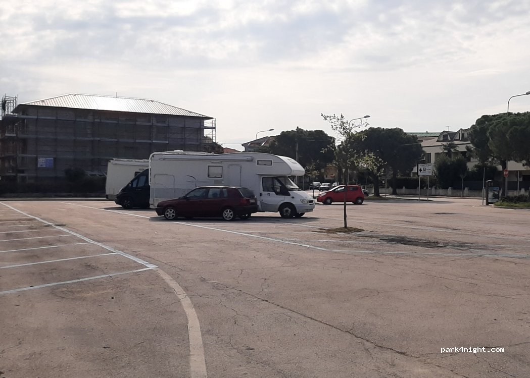 (60026) Marcelli - 13 Via Bologna — foto