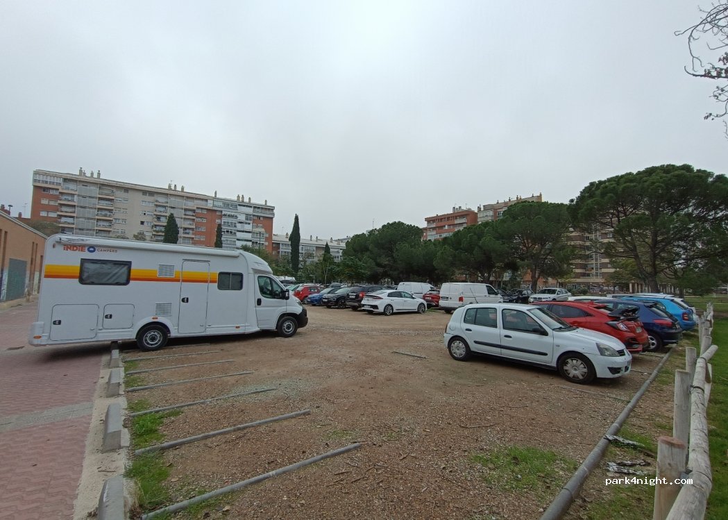 (50015) Zaragoza - 2 Calle de Violeta Parra — foto 5