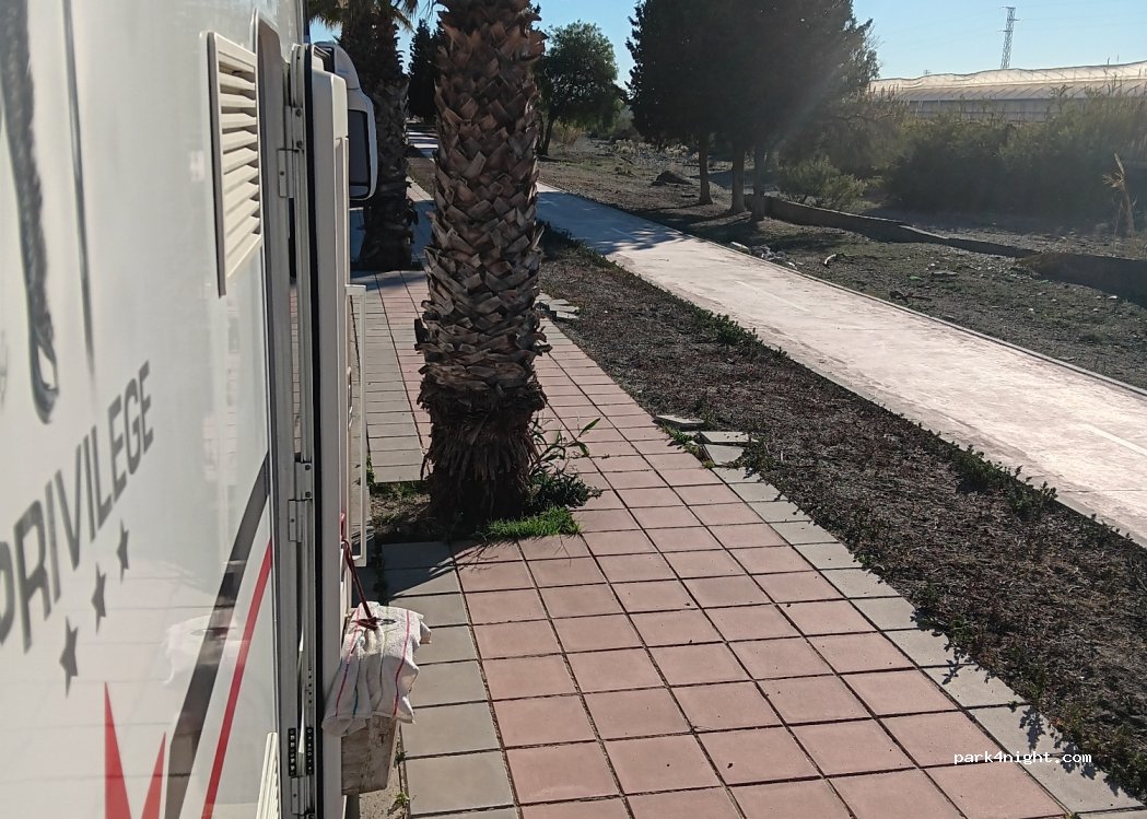 (29751) Caleta de Vélez - 82 Diseminado Pinar Bajo — foto 2