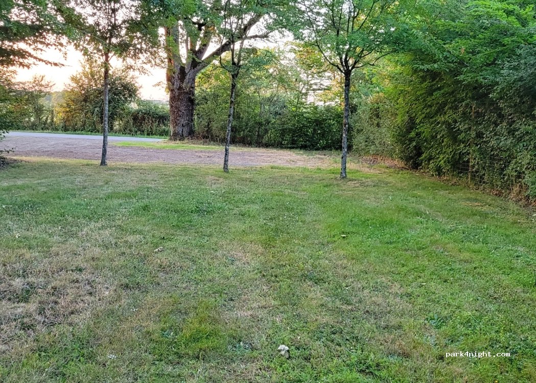 (44110) Louisfert - La Forêt — foto 2