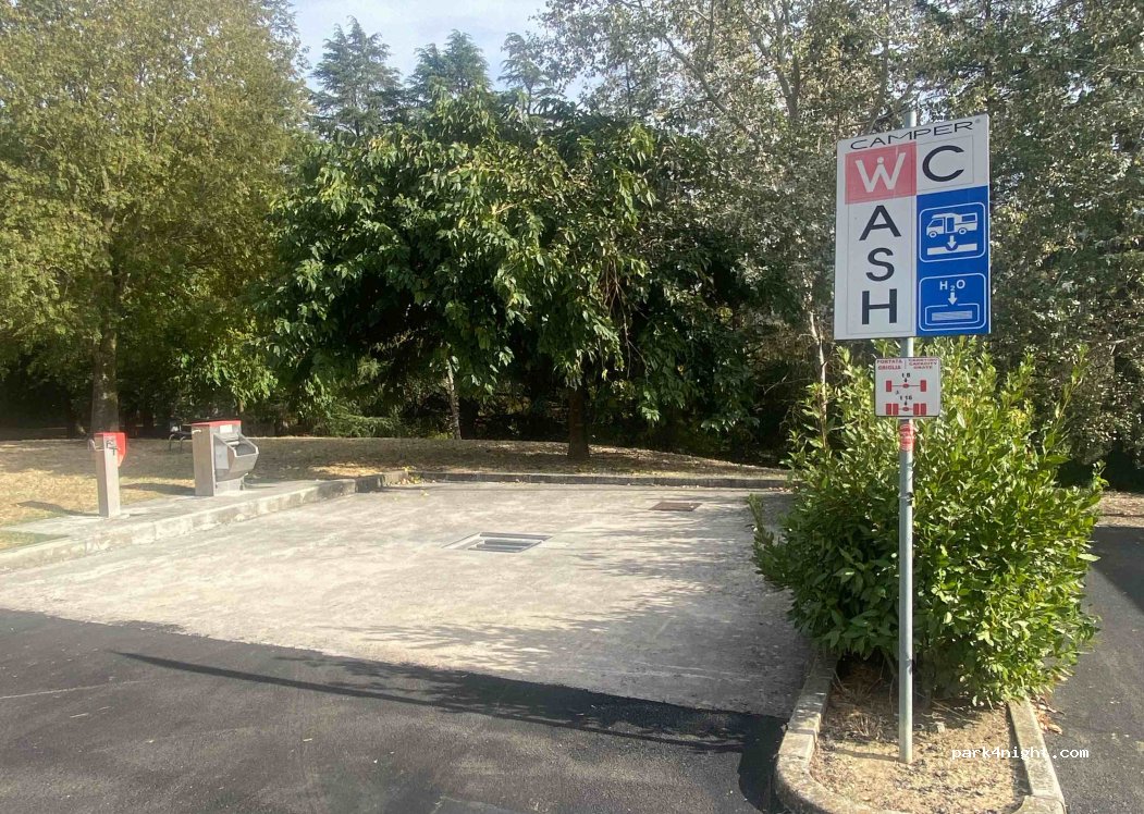 Area Sosta Camper Brisighella — foto 2