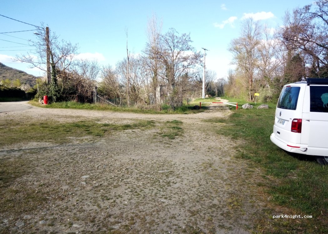 (07370) Sarras - 649 Chemin de la Plaine — foto
