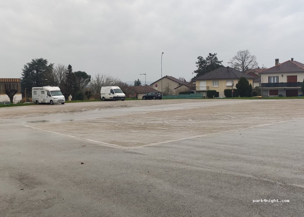 (87170) Isle - 3 Avenue du Stade — foto 2