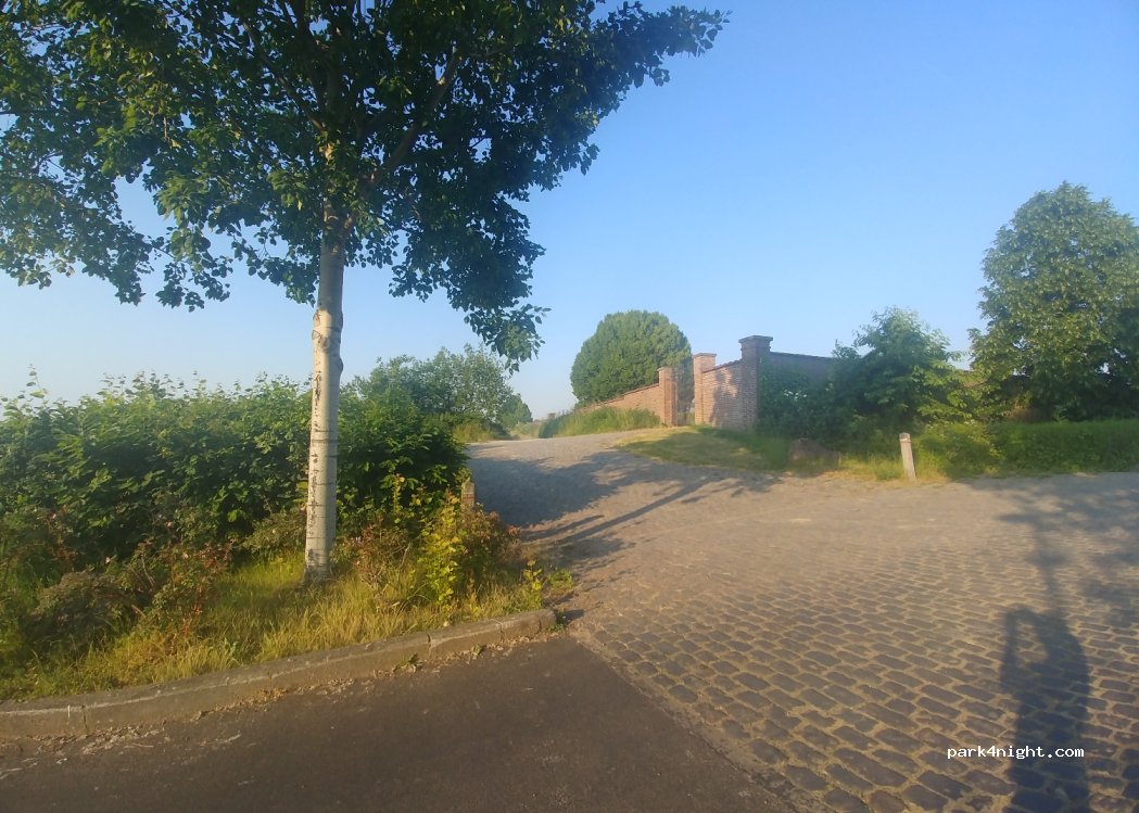 (1490) Court-St.-Étienne - Dreve Eugene Goblet d'Alviella — foto 4