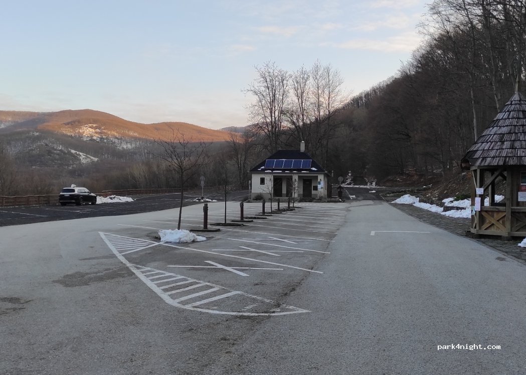 (3996) Füzér - Unnamed Road — foto