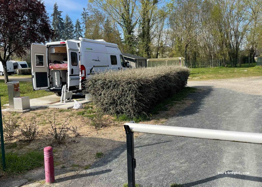 Camping municipal de La Chapelle-sur-Loire — foto