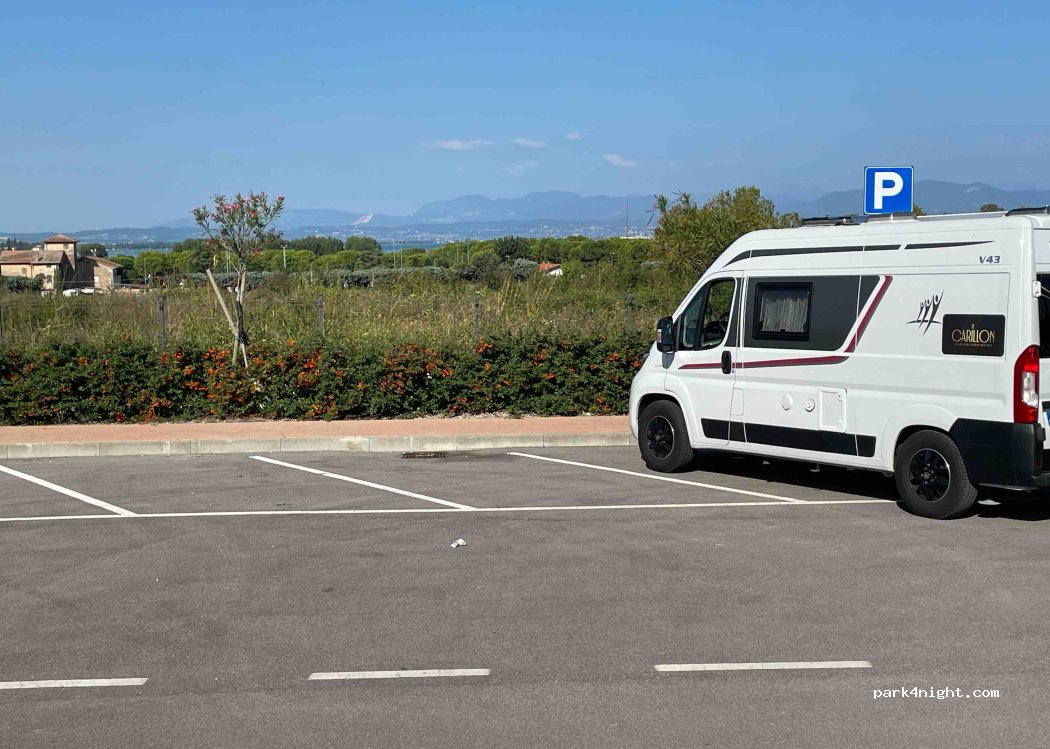(37014) Castelnuovo del Garda - 3 Via Gardesana — foto 2