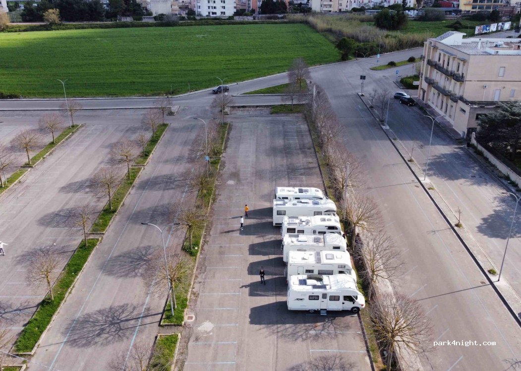 (73013) Galatina - 27 Via Ippolito De Maria — foto 2
