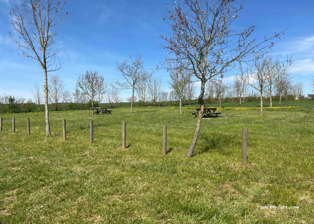 (85400) Sainte-Gemme-la-Plaine - Unnamed Road — foto