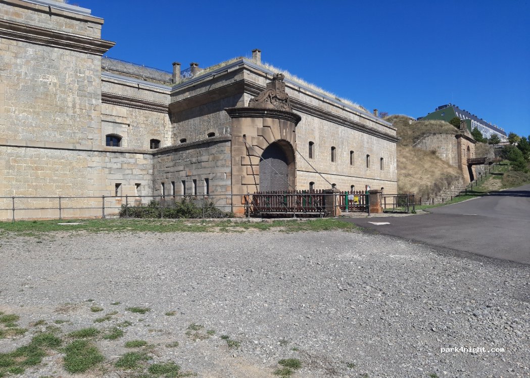 (22700) Jaca - 29 Carretera de Rapitán — foto 4