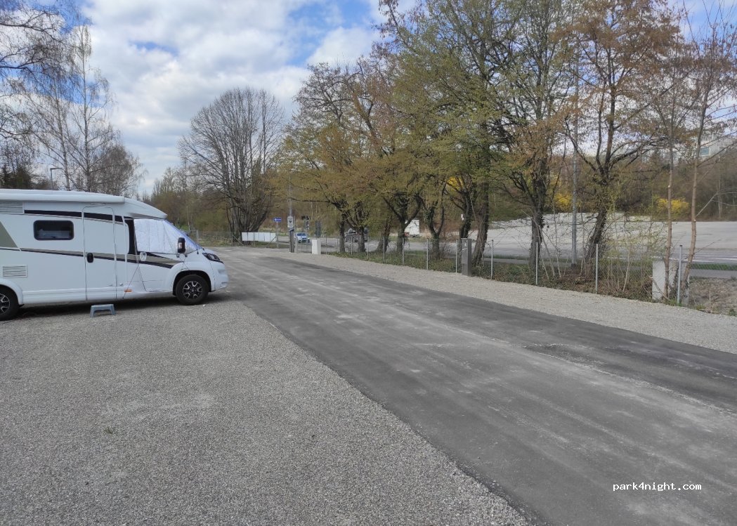 Reisemobilhafen Überlingen-Ost — foto
