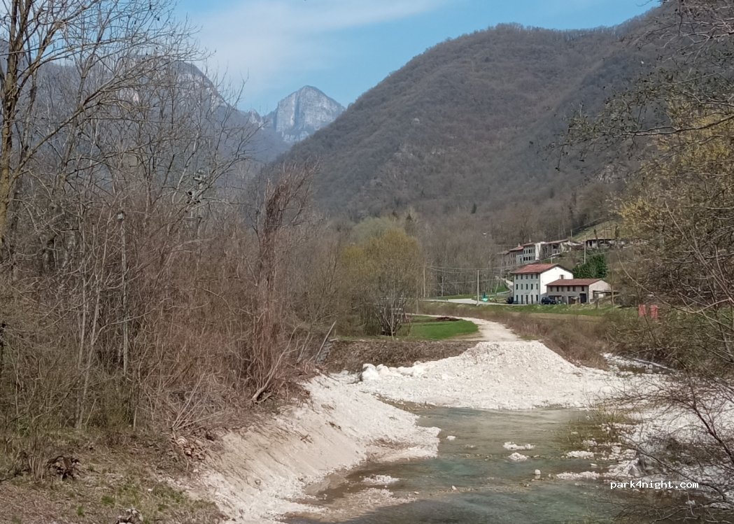 (36011) Arsiero - Unnamed Road — foto