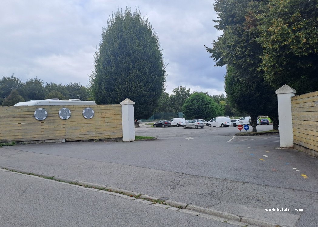 (56620) Pont-Scorff - Rue Dr Rialland — foto