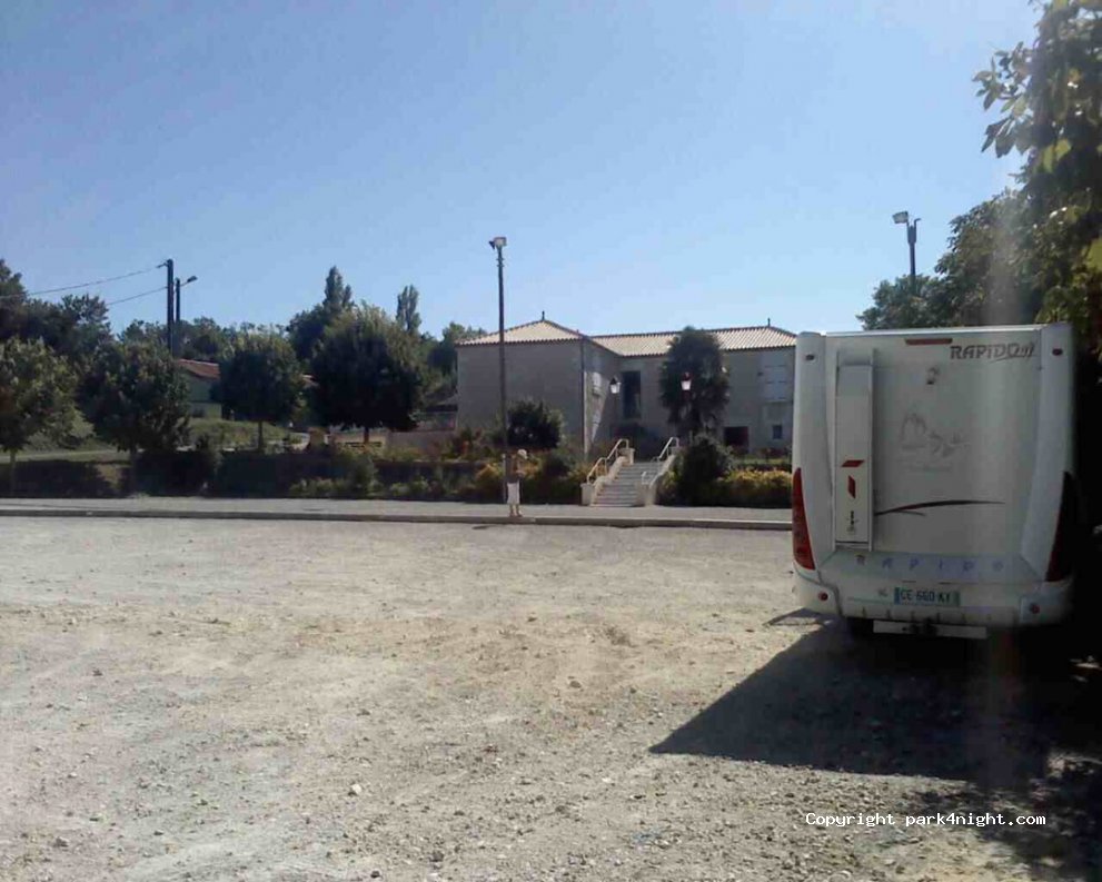 (16300) Montchaude - D127 — foto