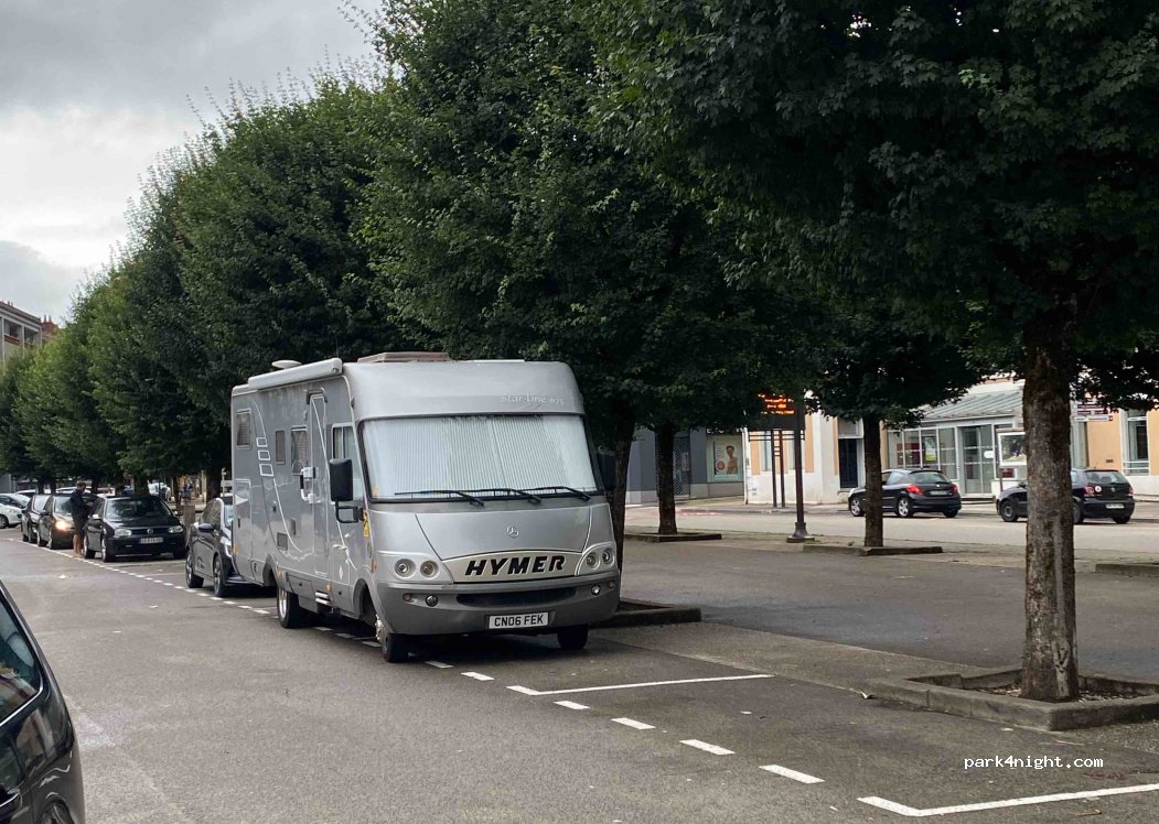 (39200) Saint-Claude - 6 Boulevard de la République — foto 2