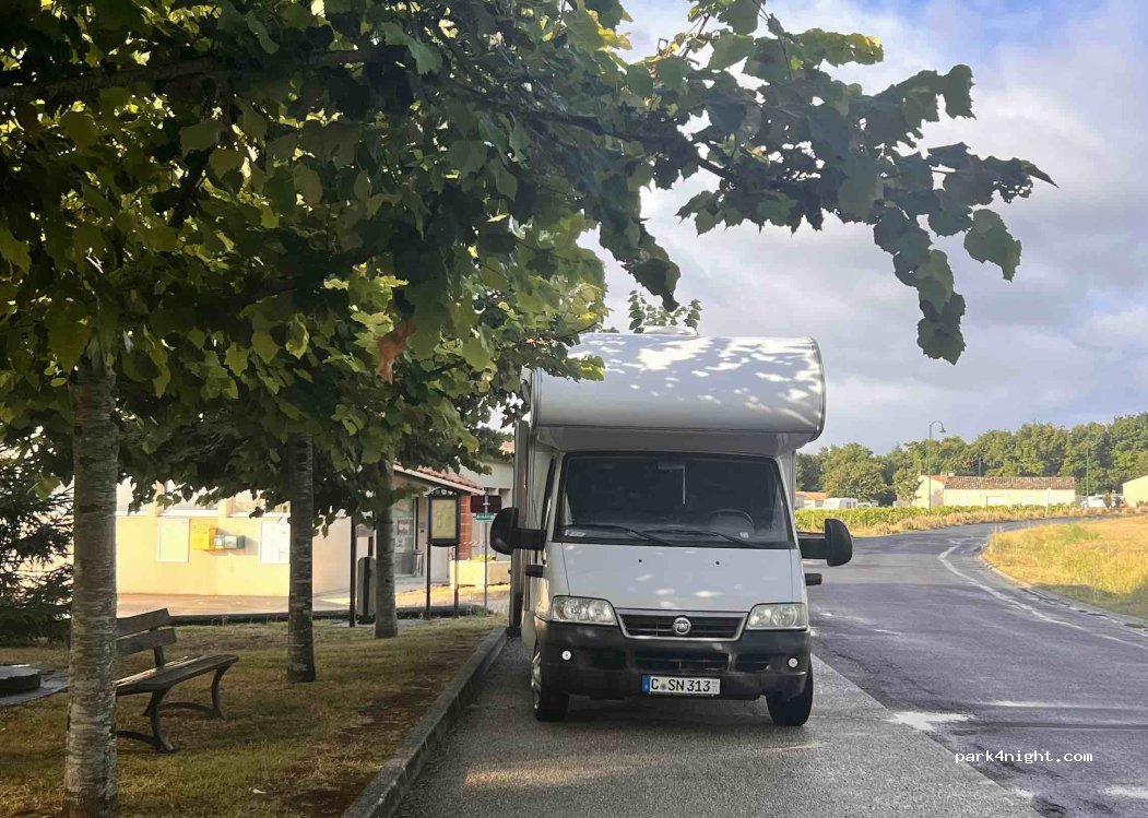 (17800) Avy - 3 Route de Fléac — foto 3